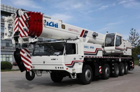 QY100E汽車起重機